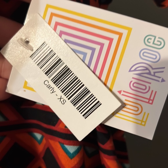 NWT Lularoe Carly Hi-Lo dress Sz XS in rust/green/black multi - Picture 3 of 5